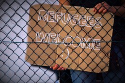 refugees welcome sign, immigration canada